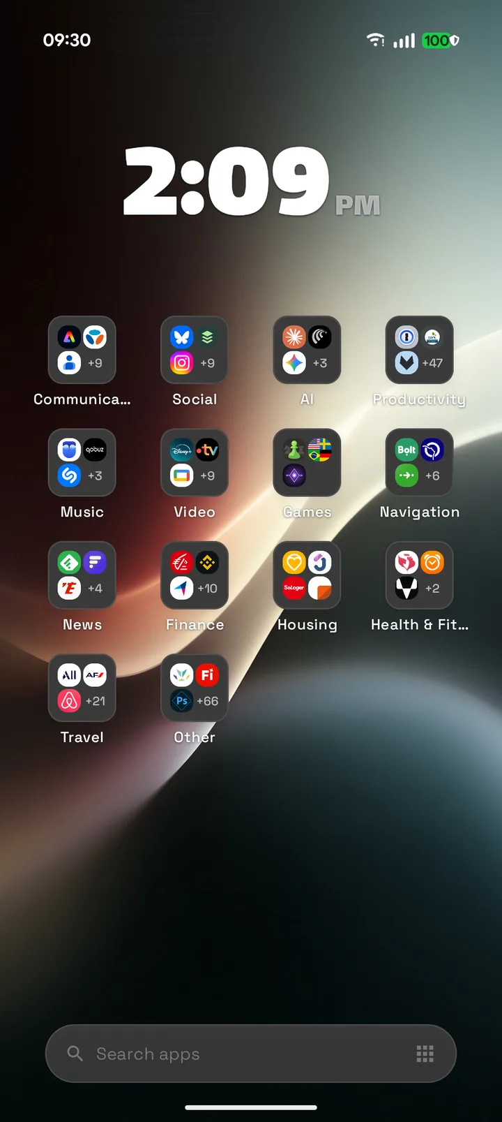 Mouture home screen with the GNOME surface